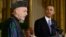 El presidente Barack Obama escucha a su contraparte afgana, Hamid Karzai, durante una conferencia de prensa en la Casa Blanca. Las relaciones entre ambos son cada vez más distantes.