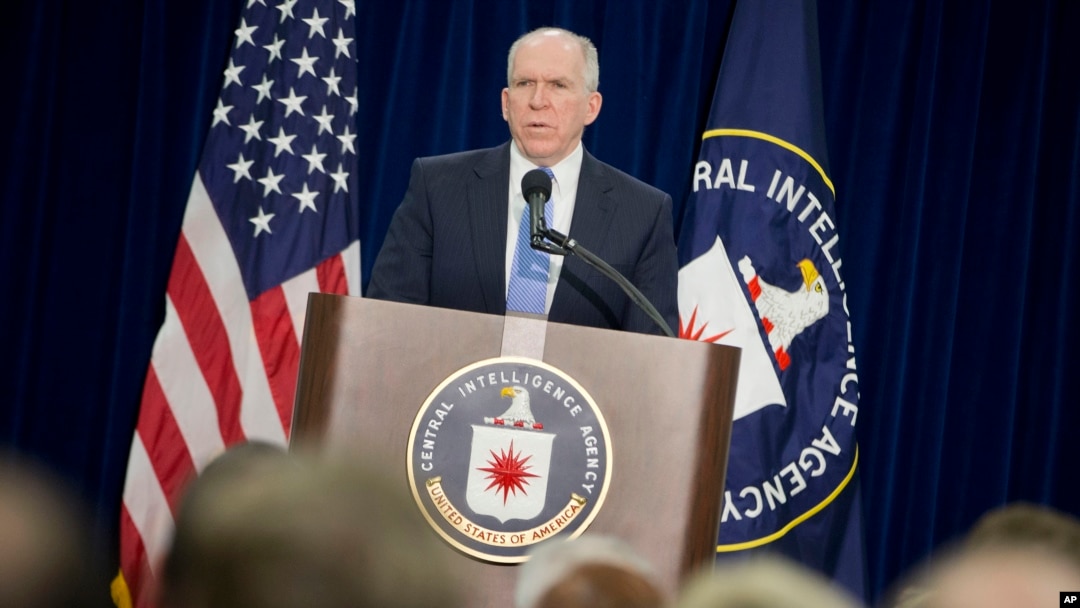 Direktor CIA Džon Brenan govori na konferenciji za novinare u sedištu agencije u Lengliju