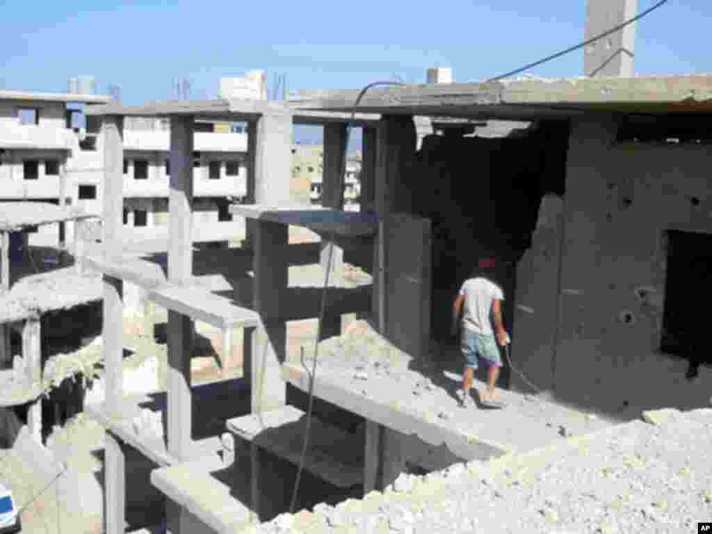 Residents say they have been waiting so long to return to their homes in the camp, they have little hope that it will ever be finished.