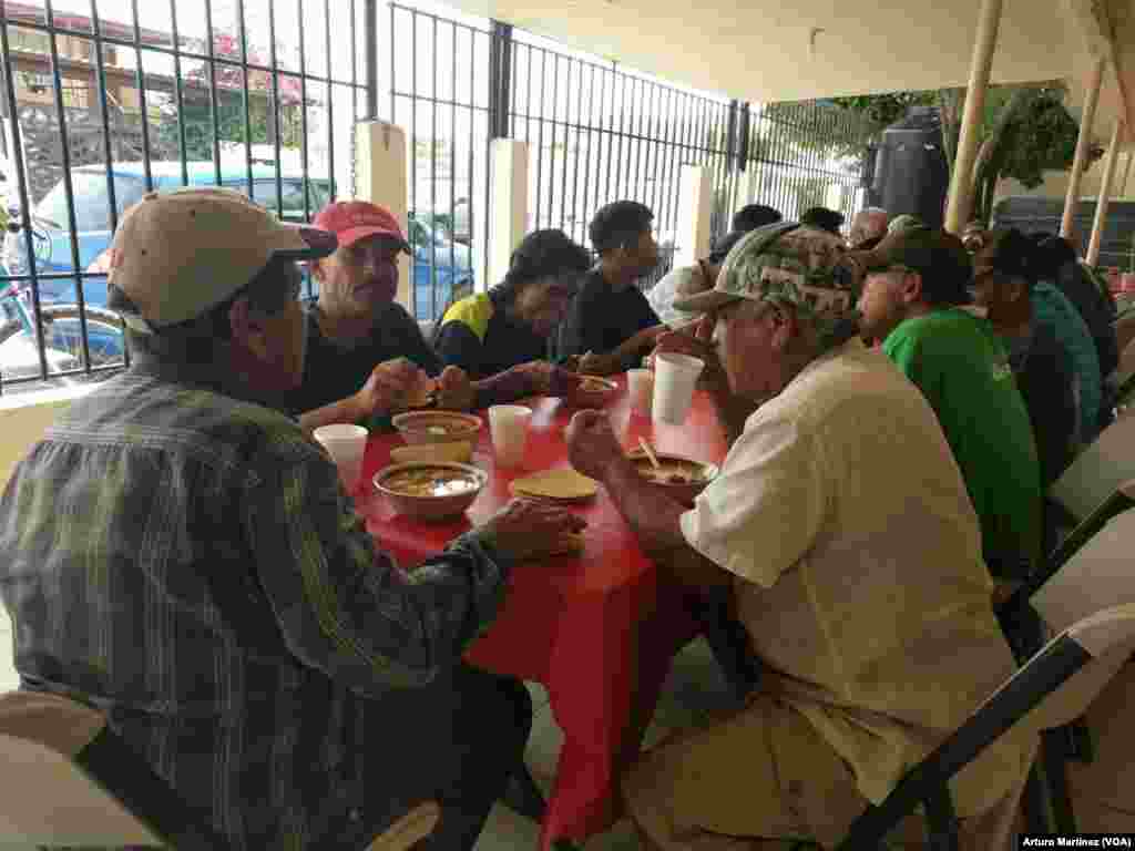 Imagen de un albergue para inmigrantes en la ciudad fronteriza de Mexicali.