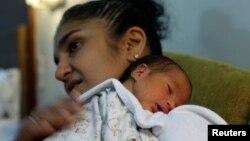 Las posibilidades de sufrir un ataque al corazón o un derrame cerebral aumentan en las primeras tres semanas después del parto.