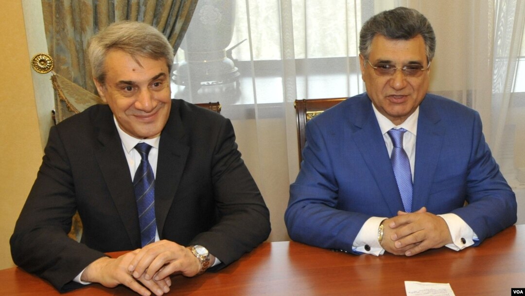 AQSh va Kanada Buxoro yahudiylari kongressi prezidenti Boris Kandov va vitse-prezidenti Nerri Yushvayev-Kavaler O'zbekiston Tashqi ishlar vazirligida, Toshkent, 19-mart, 2015-yil
