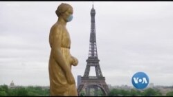 အဝတ်ဗလာဖျော်ဖြေသူ၊ နှာခေါင်းစည်းတပ်တဲ့ ကျောက်ရုပ်များ