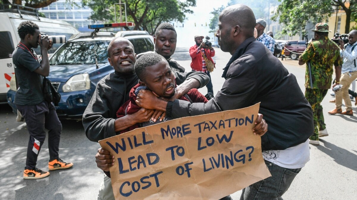 Economic Challenges Stymie Kenyan President Ruto's First Year