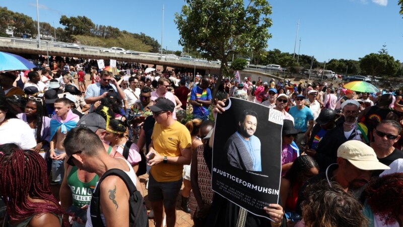 Des centaines de Sud-Africains rendent hommage à un imam gay assassiné