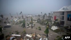 A photo taken on September 6, 2017 shows the Hotel Mercure in Marigot, near the Bay of Nettle, on the French Collectivity of Saint Martin, during the passage of Hurricane Irma.