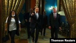 스티븐 비건 미국 국무부 부장관이 25일 모스크바에서 세르게이 라브로프 러시아 외무장관과 회담했다.