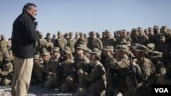 Etazini: Minis Defans Panetta Rele Efò Twoup yo nan Afganistan yon Viktwa