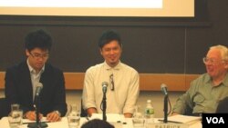 右起哥倫比亞大學商學院教授休斯, 國井淳 樂高雅時尚品牌公司創辦人