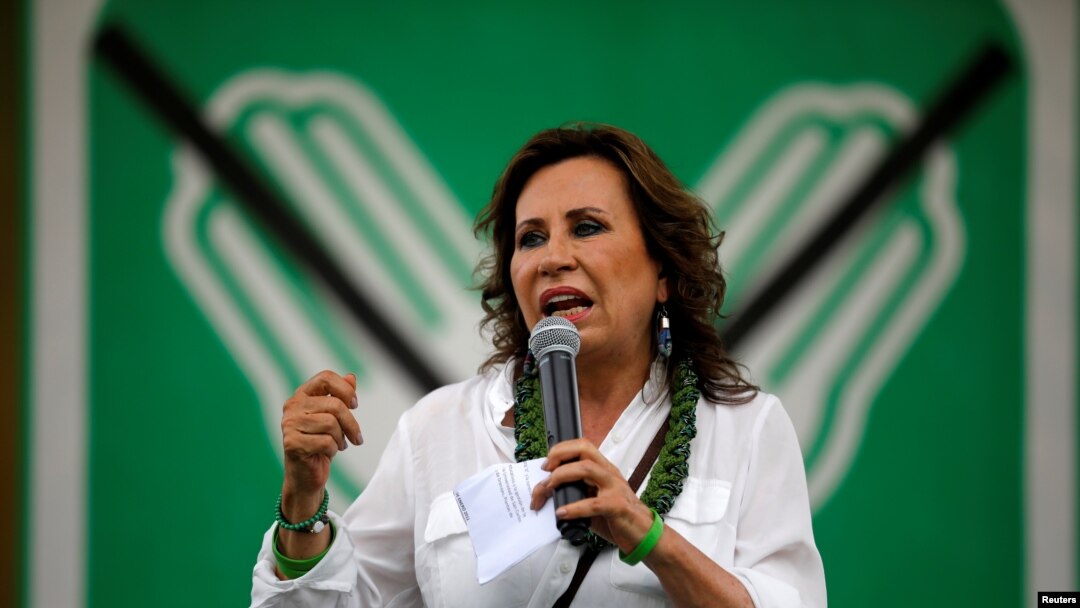 Sandra Torres, candidata presidencial por la Unidad Nacional de la Esperanza (UNE), habla a partidarios en Coatepeque, Guatemala. Junio 2 de 2019.