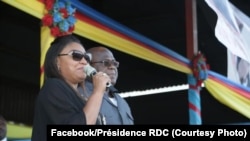 Président Félix Tshisekedi na molongani wa ye Denis Nyakeur na lisikulu na etando ya lipanda, na Bukavu, Sud-Kivu, 7 octobre 2019. (Facebook/Présidence)