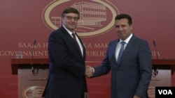 Zamenik pomoćnika državnog sekretara SAD Metju Palmer i premijer Makedonije Zoran Zaev, tokom sastanka u Skoplju, Makedonija, 22. oktobra 2018.