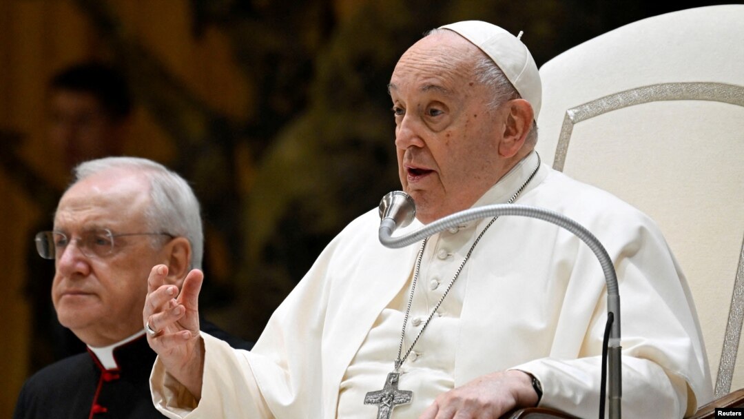 El papa Francisco celebra su audiencia semanal en el Vaticano, el 6 de noviembre de 2023.