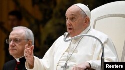 El papa Francisco celebra su audiencia semanal en el Vaticano, el 6 de noviembre de 2023.