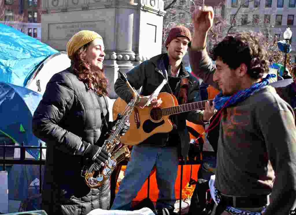 Energy was high at the Occupy DC camp at McPherson Square. (Alison Klein/VOA)