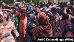 La grève des fonctionnaires à N'Djamena, au Tchad, le 30 mai 2018. (VOA/André Kodmadjingar)