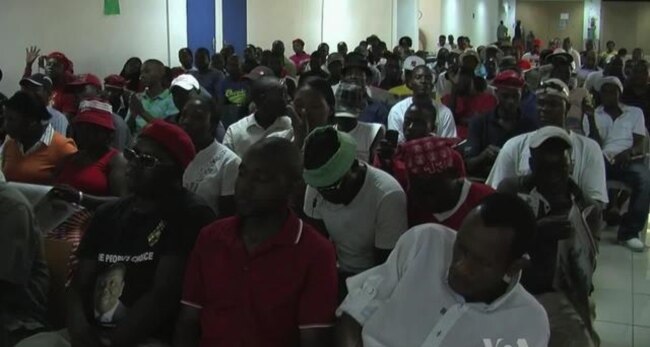 Zimbabweans in S. Africa Upset at Being Left Out of Vote