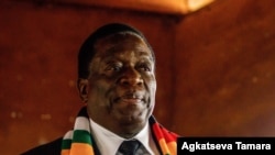  Emmerson Mnangagwa, wanda hukumar zaben Zimbabwe ta bayyana a matsayin wanda ya lashe zaben shugaban kasa