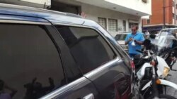 Llegada de Juan Guaidó a su primera rueda de prensa como presidente interino de Venezuela