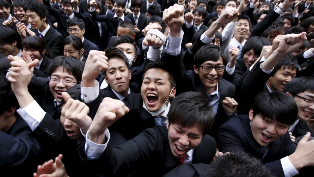 Why Don't More Japanese Students Study Abroad?