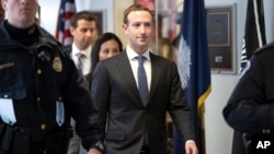 CEO Facebook, Mark Zuckerberg hadir di gedung Capitol, Washington DC, Senin, 9 April 2018. 