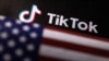 中国段视频分享平台抖音的海外版TikTok。