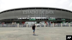 Le stade de Bata