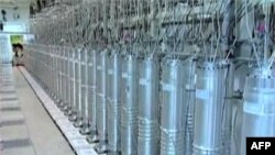 برنامه اتمی ايران در مرکز گفتگوهای جان کری و شيمون پرز