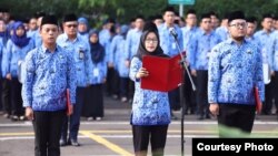 ASN mengikuti upacara bendera. (Foto: Humas PANRB)