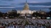 Acara penghormatan warga Iran yang diduga dibunuh oleh pemerintah mereka di tengah protes yang berlangsung di Iran di National Mall pada Sabtu, 17 Desember 2022, di Washington, AS. (Foto: AP)