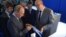 Putin revisa las medallas olímpicas, pero las preocupaciones están en las obras en construcción.