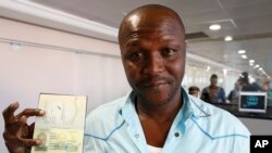 Abraham Chaloub, anggota tim nasional sepakbola Guinea. Maroko bersikeras pada tuntutannya untuk menunda turnamen Piala Afrika sehubungan wabah Ebola di Afrika Barat, meskipun ada tekanan dari Konfederasi Sepakbola Afrika.