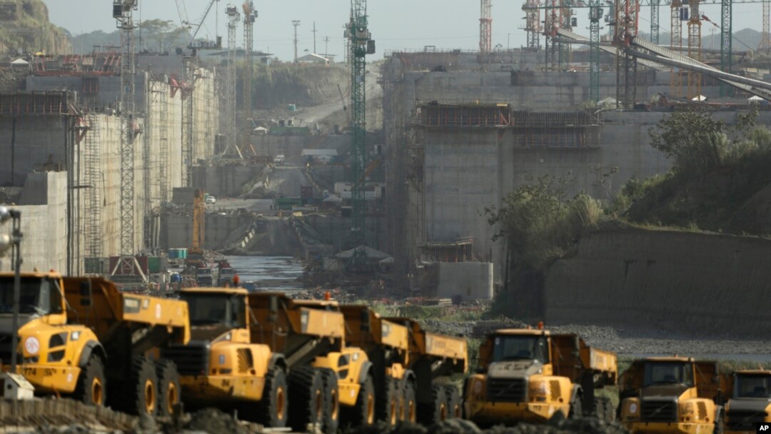 Las obras de ampliación en el Canal de Panamá se reanudaron este jueves luego de que las empresas constructoras y el gobierno llegaron a un preacuerdo.