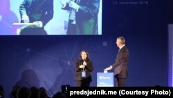 Predsjednik Crne Gore Milo Đukanović tokom ceremonije otvaranja energetskog kabla između Crne Gore i Italije