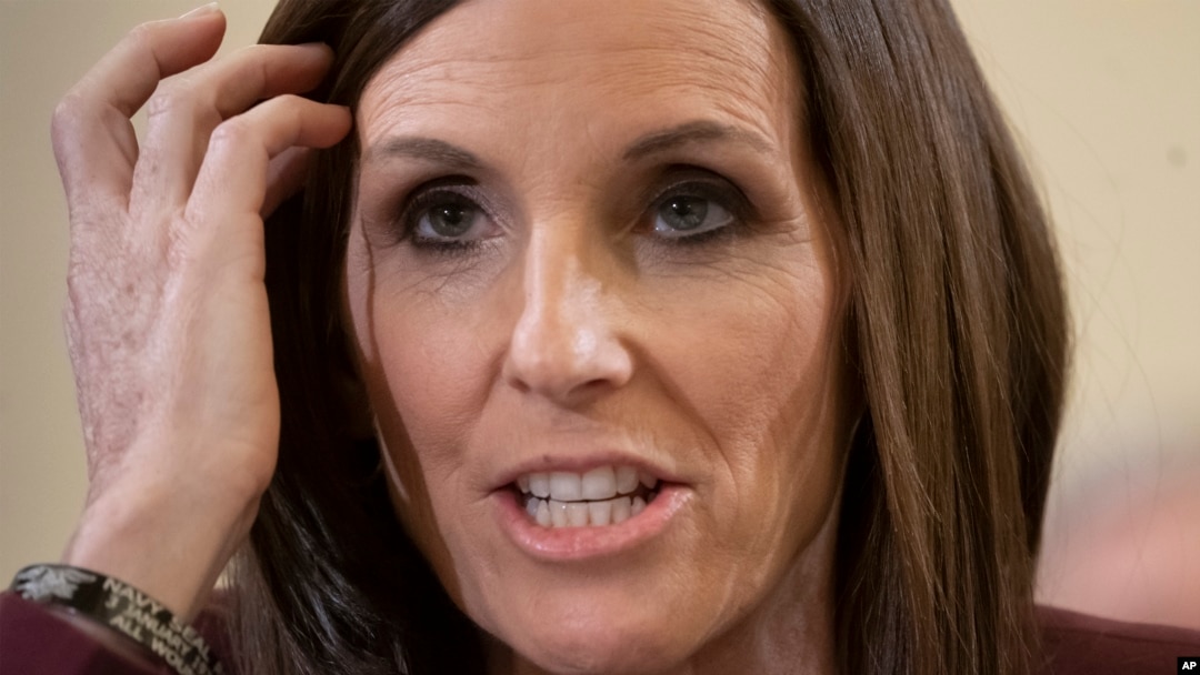 Sen. Martha McSally, R-Arizona, dalam sidang dengar di Subkomite Angkatan Bersenjata Senat terkait upaya pencegahan dan respon terhadap serangan seksual dalam tubuh militer, Capitol Hill, Washington, D.C., Rabu, 6 Maret 2019 (foto: AP Photo/J. Scott Applewhite)
