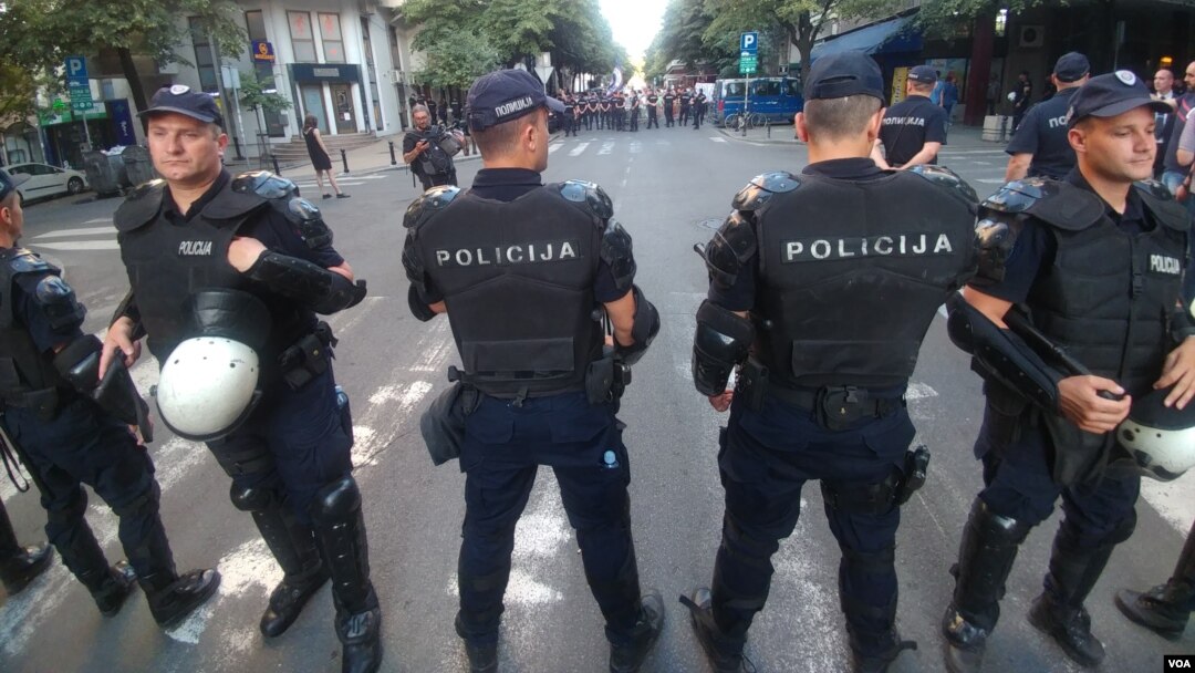 Arhiva - Pripadnici srpske policije