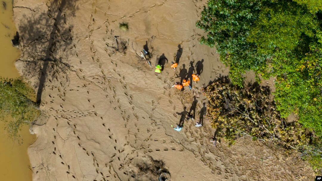 Potraga za nestalima u Sjevernoj Karolini.(Foto: AP/Mike Stewart)