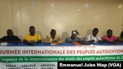 Le panel des leaders des associations des peuples autochtones de forêt face à la presse à Yaoundé, le 13 aout 2021.