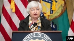美国财政部长耶伦在国际货币基金组织和世界银行春季会议的记者会上讲话。（2024年4月16日）