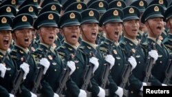 ჩინეთის არმიის ჯარისკაცები 2019 წლის აღლუმზე