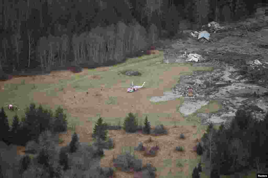 An aerial view of the landslide that is covering State Route 530,&nbsp;near Oso, Washington March 22, 2014.