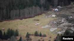 Foto udara kawasan yang terkena tanah longsor dekat kota Oso, negara bagian Washington, AS (27/3).