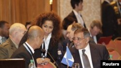 El Secretario de Defensa, Leon Panetta, ha sostenido reuniones con los ministros de defensa de los países de América Latina para hablar de las nuevas alianzas.