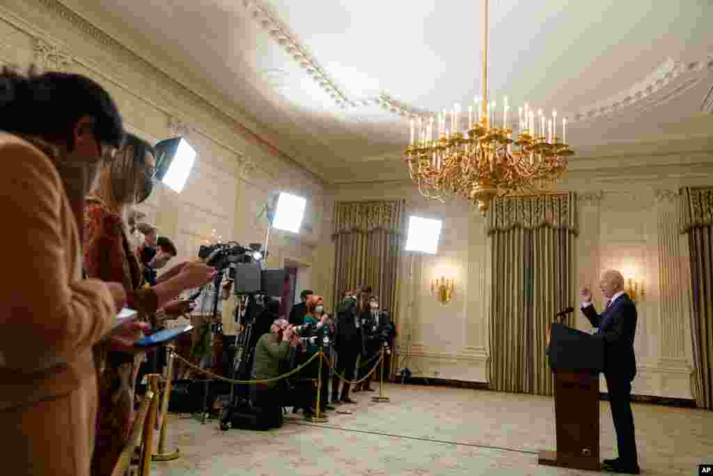 پرزیدنت جو بایدن توضیحاتی را در مورد گزارش تعداد مشاغل ایجاد شده در ماه مارس، در کاخ سفید با خبرنگاران در میان گذاشت.