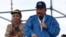 Daniel Ortega y Rosario Murillo en una imagen de archivo, en agosto de 2018, durante un discurso frente a sus seguidores.