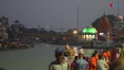 نمایی از مراسم مذهبی مهاکومب در هند