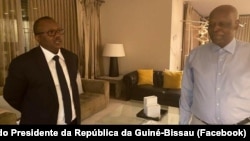 Úmaro Sissoco Embaló, Presidente guineense, e José Eduardo dos Santos, antigo Presidente angolano, em Barcelona, 30 outubro 2020