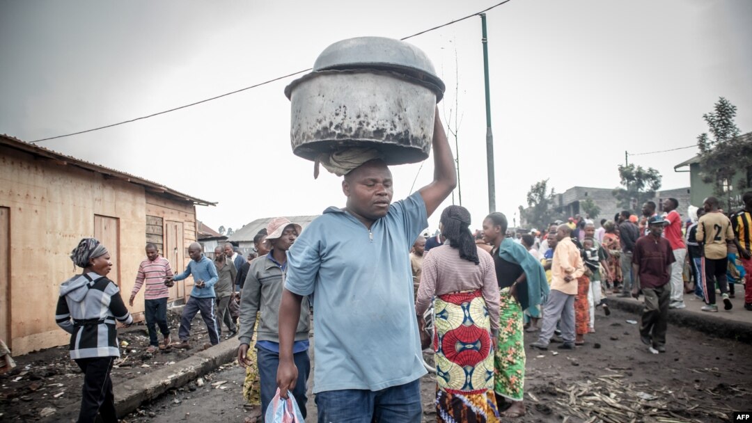 Abanyagihugu bahunga ikirunga ca Nyiragongo I Goma, muri Kivu y'Uburaruko, kw'itariki ya 23/05/2021