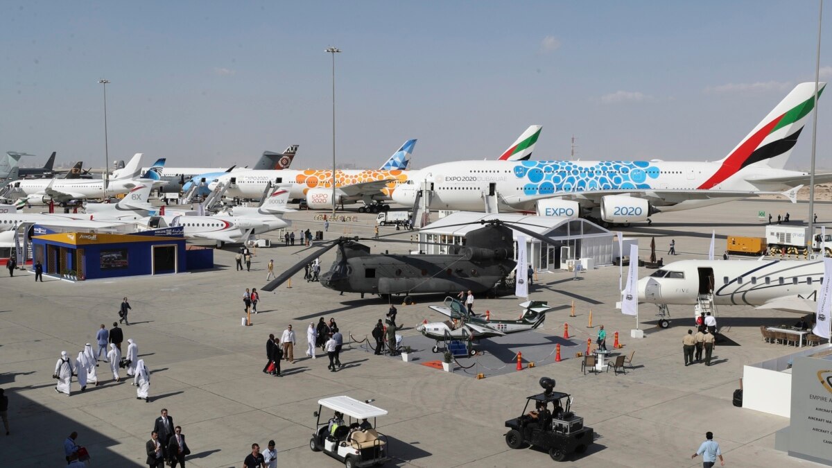 Dubai Airshow Opens as Big Gulf Airlines Slow Down Purchases