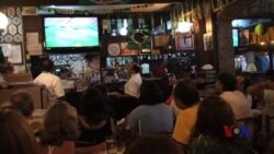 巴西人涌入伊帕内玛酒吧观战世界杯
